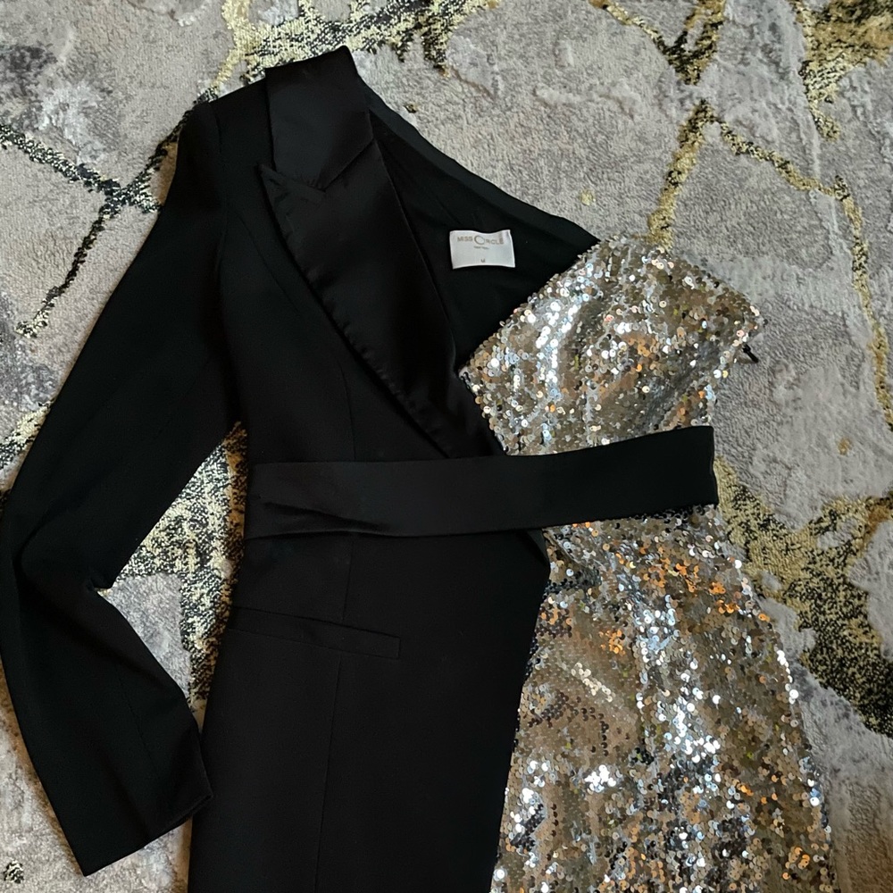 One Sleeved Sequin Crepe Tuxedo Blazer Dress. Worn for a photoshoot.